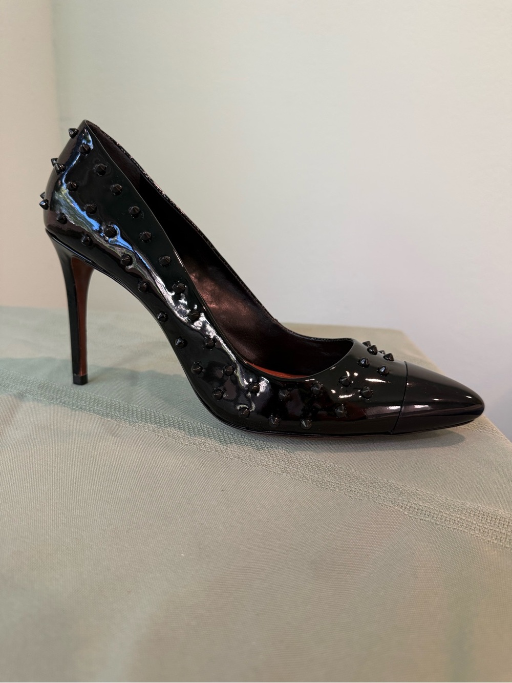 Schutz Chiara Pointed-Toe Pump Black Patent Leather Spiked Studded 10 BNIB